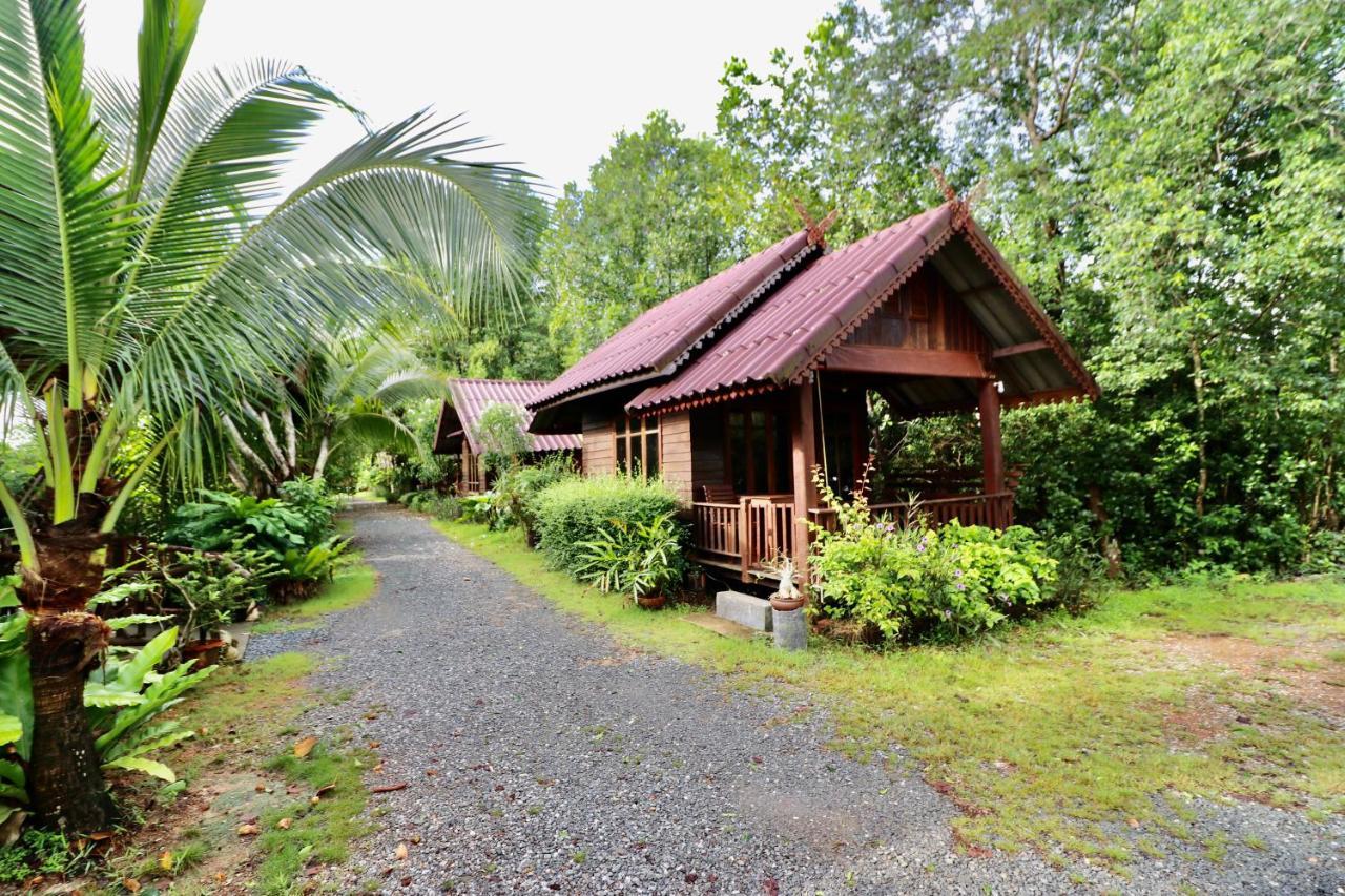 Suchanaree@Laemngop Trat Exterior foto