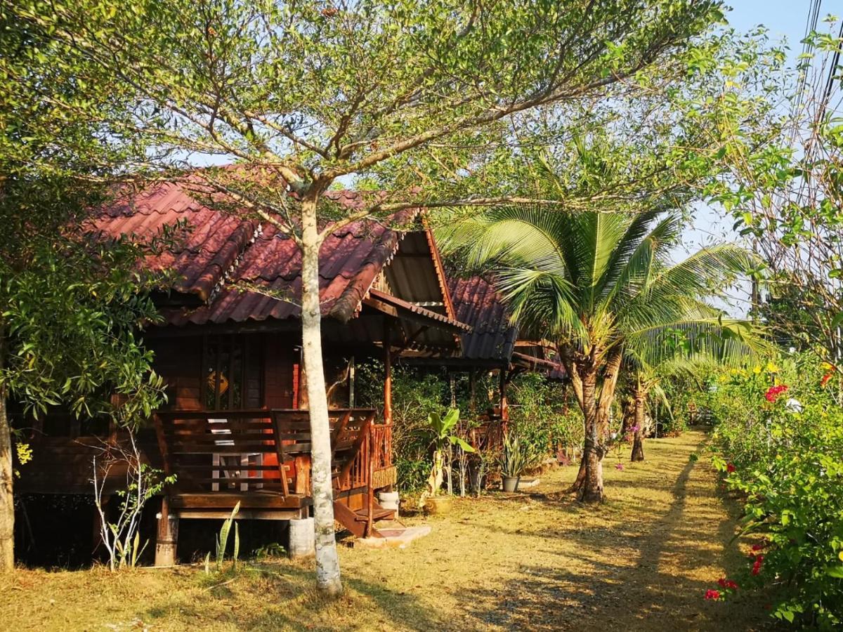 Suchanaree@Laemngop Trat Exterior foto