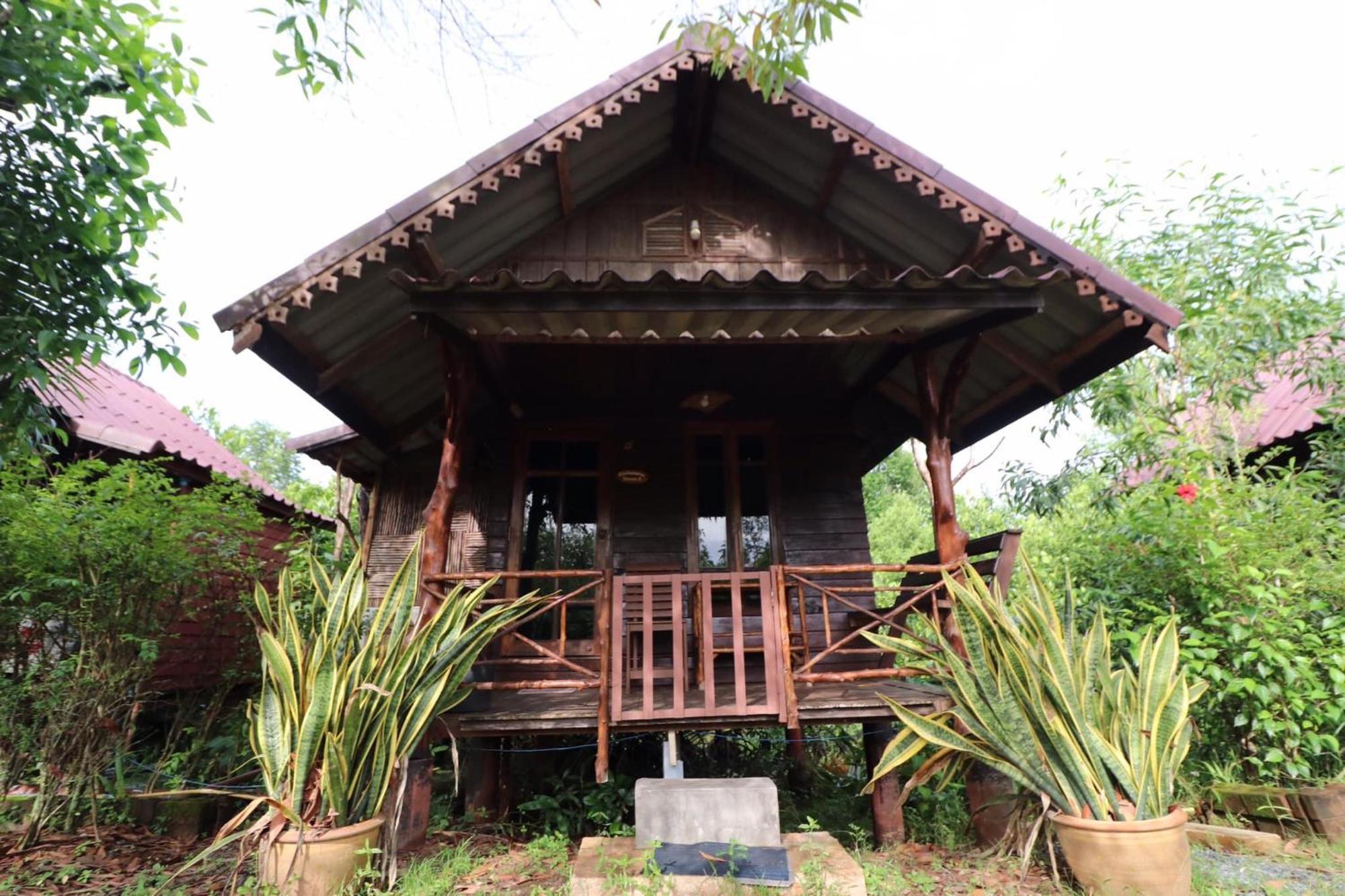 Suchanaree@Laemngop Trat Exterior foto